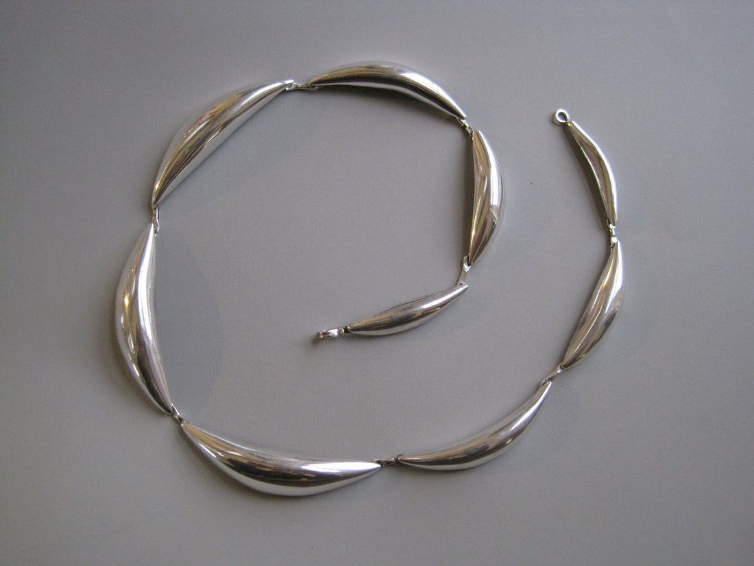 Pod Link Necklace