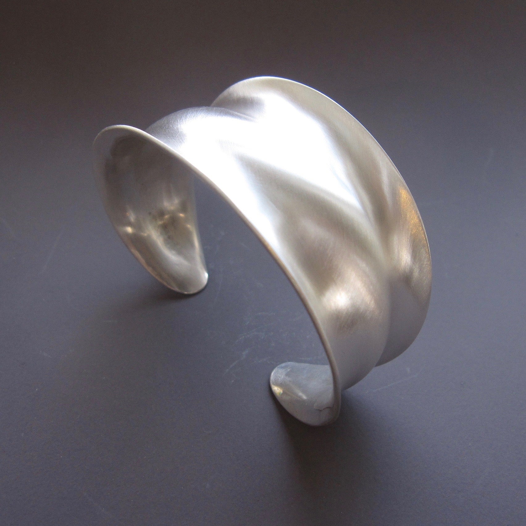 Scrunched Cuff – Lauren Clark Fine Art